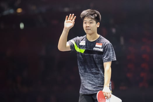 TeamSG's Teenage Sensation Izaac Quek Stuns Commonwealth Games Champion at Singapore Smash 2023!