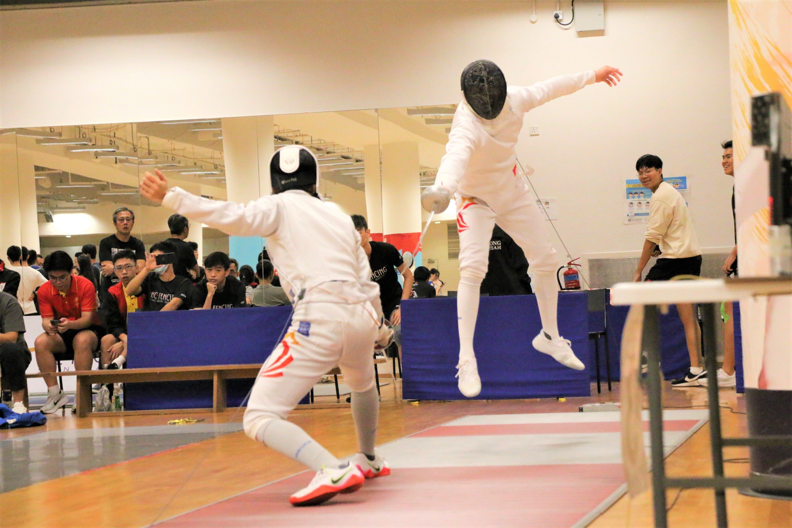 2023-04-20_NSG Fencing Mens Epee Div A_Photo by Anbumani(13)_ROBSON SAMUEL vs LIM TENG JUN (Elimination)