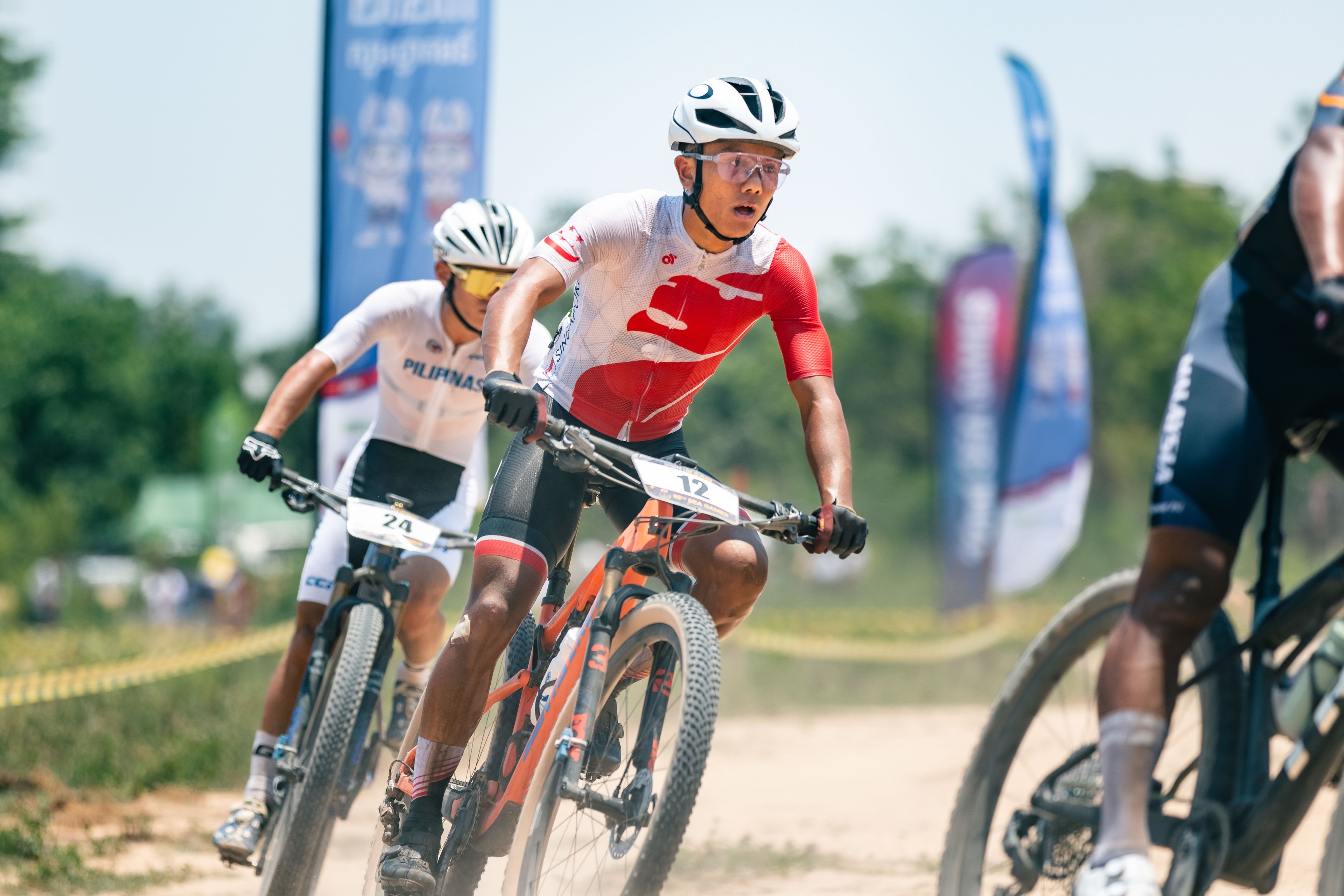 Cambodia 2023 Mountain biker Riyadh Hakim battles heat to post