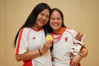 Cambodia 2023: Golden Mother's Day gift from fencer Elle Koh to mother Juliana Seow