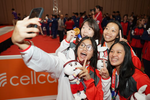 Cambodia 2023: Fencing sets new Gold, total medal record