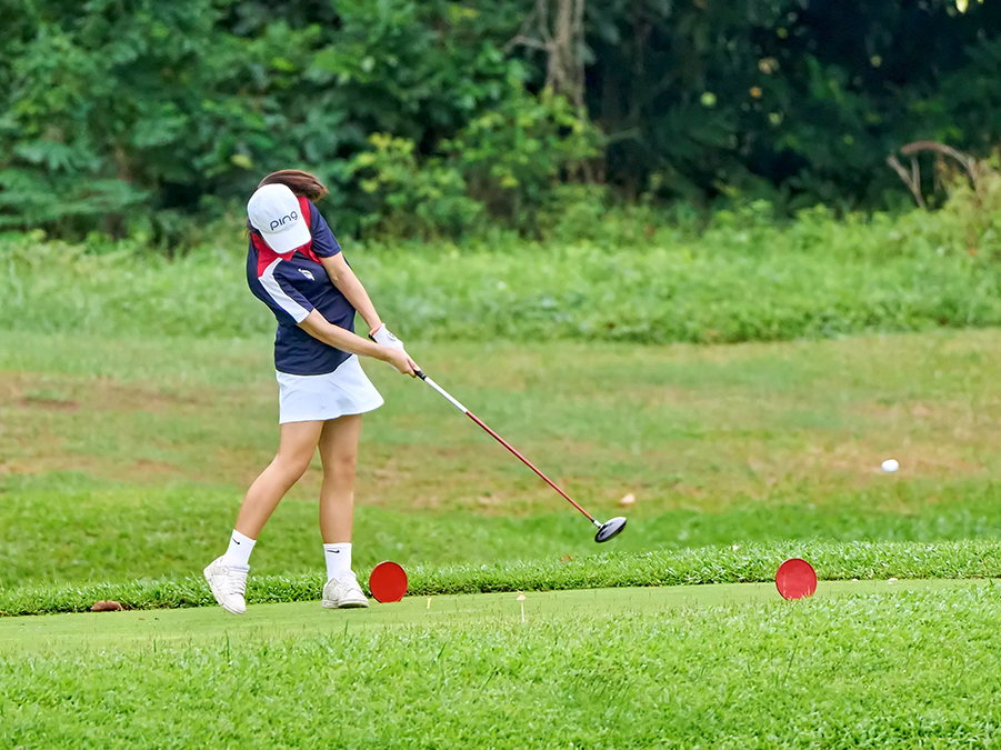 2024-04-15_NSG Golf Championship Master Course @Laguna Nationals_Photo by Eric Koh DSC07596 Division A Girl tees off