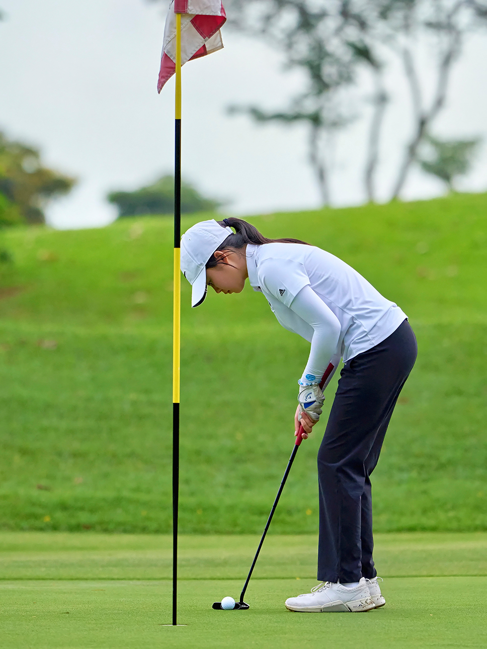 2024-04-15_NSG Golf Championship Master Course @Laguna Nationals_Photo by Eric Koh DSC08995 Division A girl putting