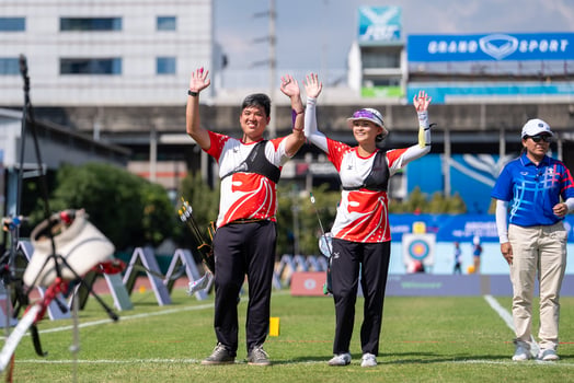 SEA Games 2025: Archers Li, Yeo team up for Singapore's first mixed recurve team gold