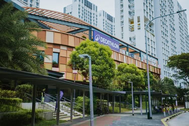 3. 033_Northshore_Extreme Wide Shot_Building_Landscape