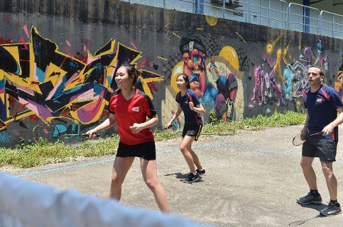 Air Badminton