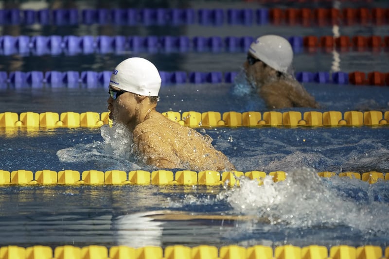 2022-04-25_NSG_Swimming_Photo_By_Ron_Low_13