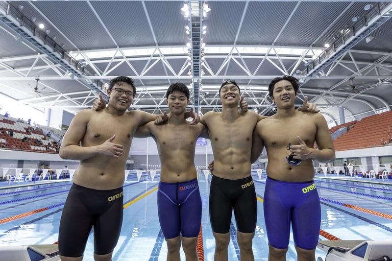 2022-04-25_NSG_Swimming_Photo_By_Ron_Low_21