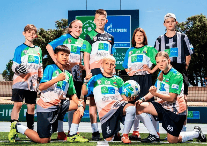 FFF (Football for Friendship)