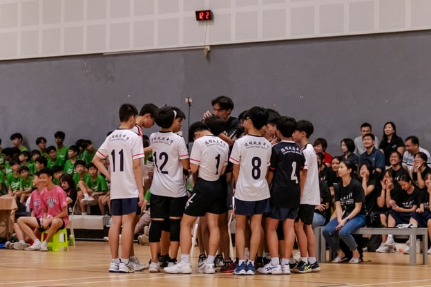 After losing consecutive points, DHS called a timeout to break the momentum and strategize for the next play