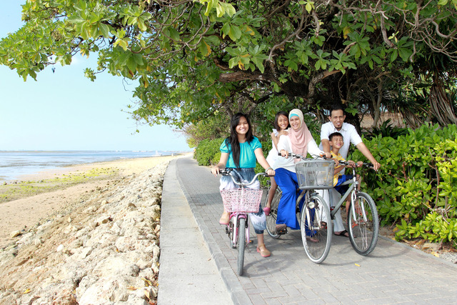 Family Cycling