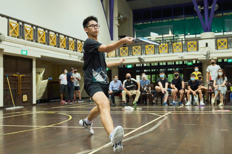2022-04-27 Badminton B Div Boys Final Match 5 Marvelius Kurniawan(Fuhua Sec) lost his match 15-21 18-21 HCI won 4-1 Photo by Eric Koh DSC08158
