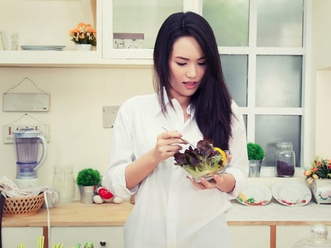 7 signs that show you are not getting enough nutrients