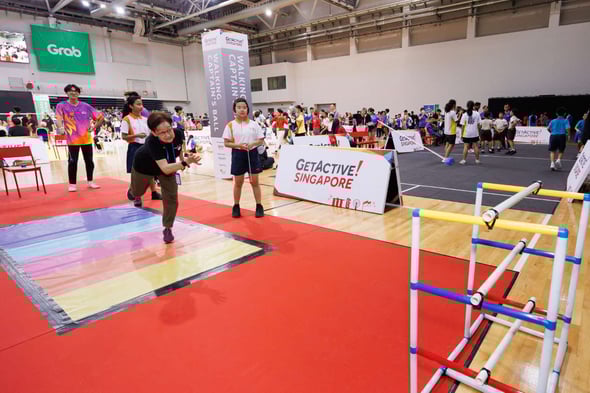 Ladder Toss_in action