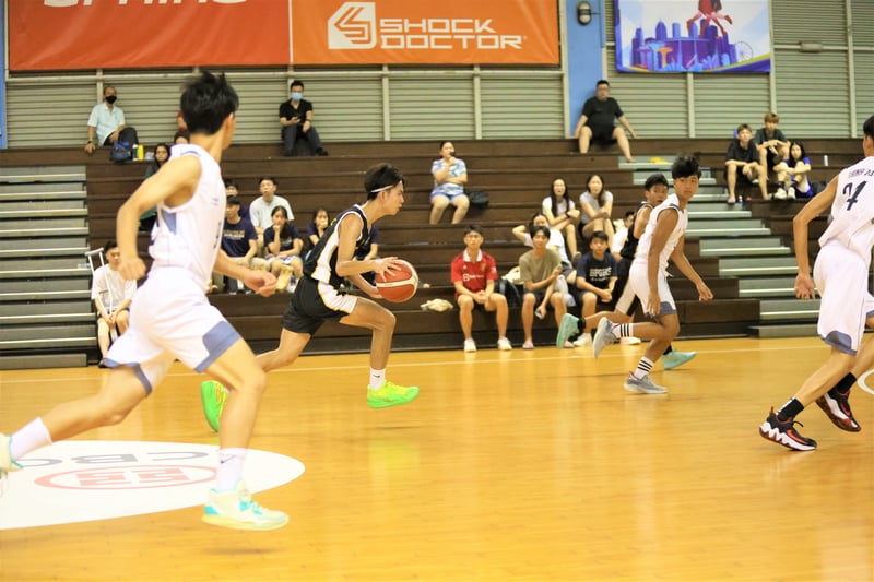 2023-04-28_NSG Basketball Div A Boys- MI(White) vs NJC(Black)_Photo by Anbumani (6)