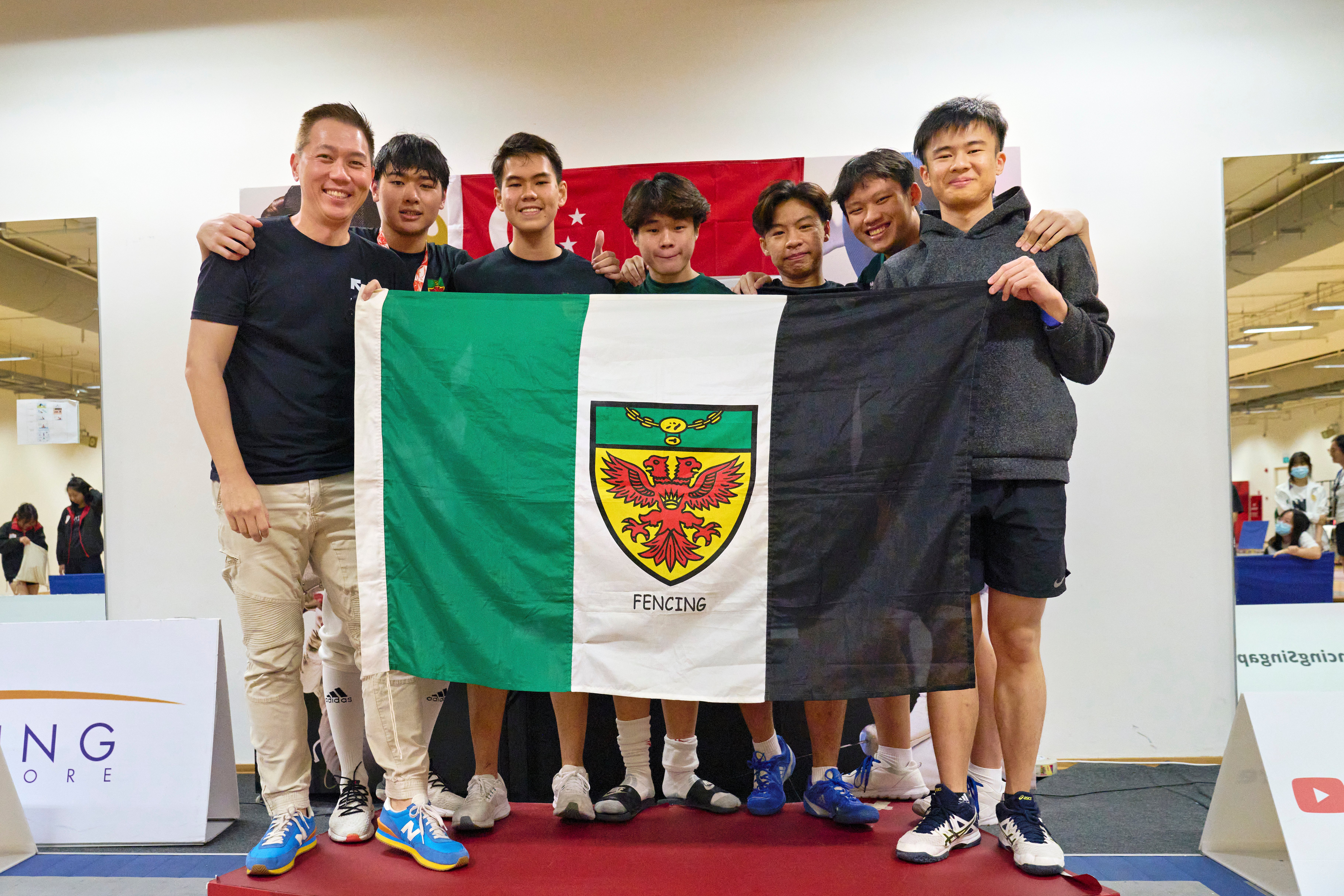2023_04_20 Fencing Sabre A Div Boys Photo by Eric Koh, Raffles Instituition Fencers and staff(Leo Trevor Dong, second from left) DSC09685