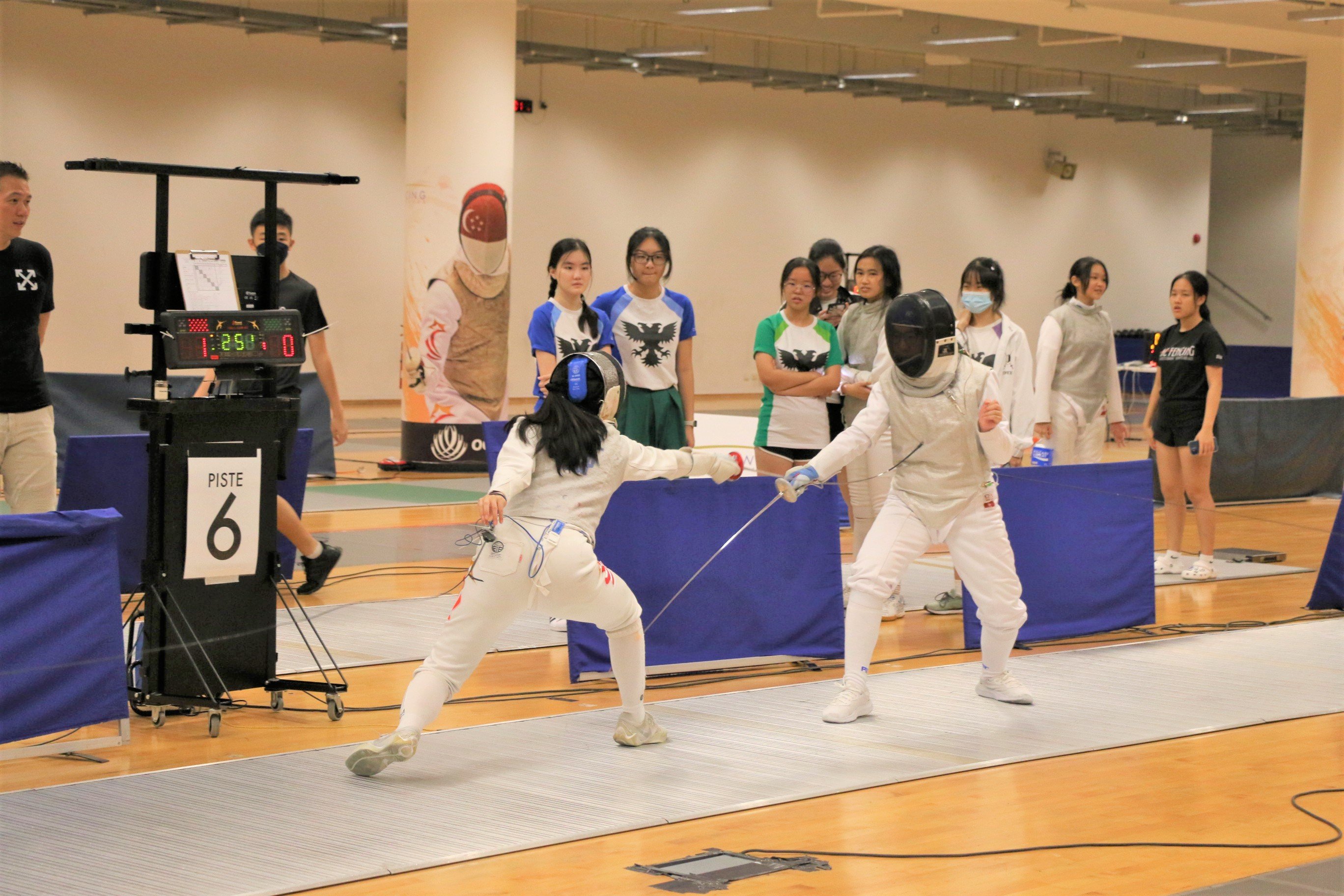 2023-04-20_NSG Fencing Womens Foil Div A_Photo by Anbumani(3)_SONG RUI QI GENEVIEVE vs LIA SWEE (Qualifiers)