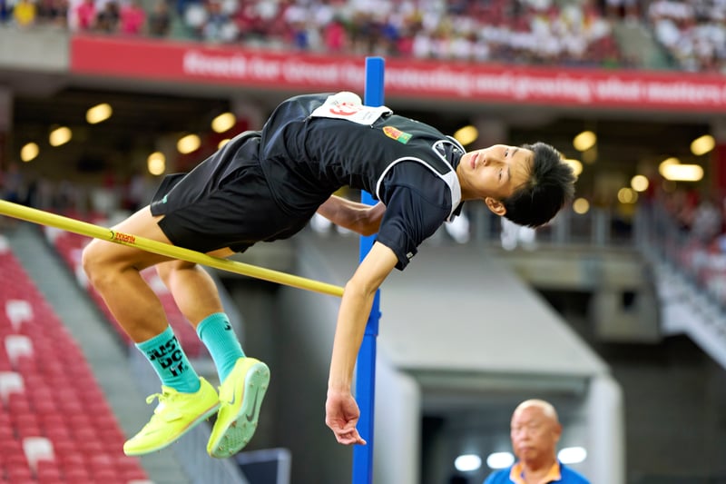 2023-04-28 NSG T&F Championships Photo by Eric Koh, Lau Jia Hern (RI) clears 1.76m DSC07292