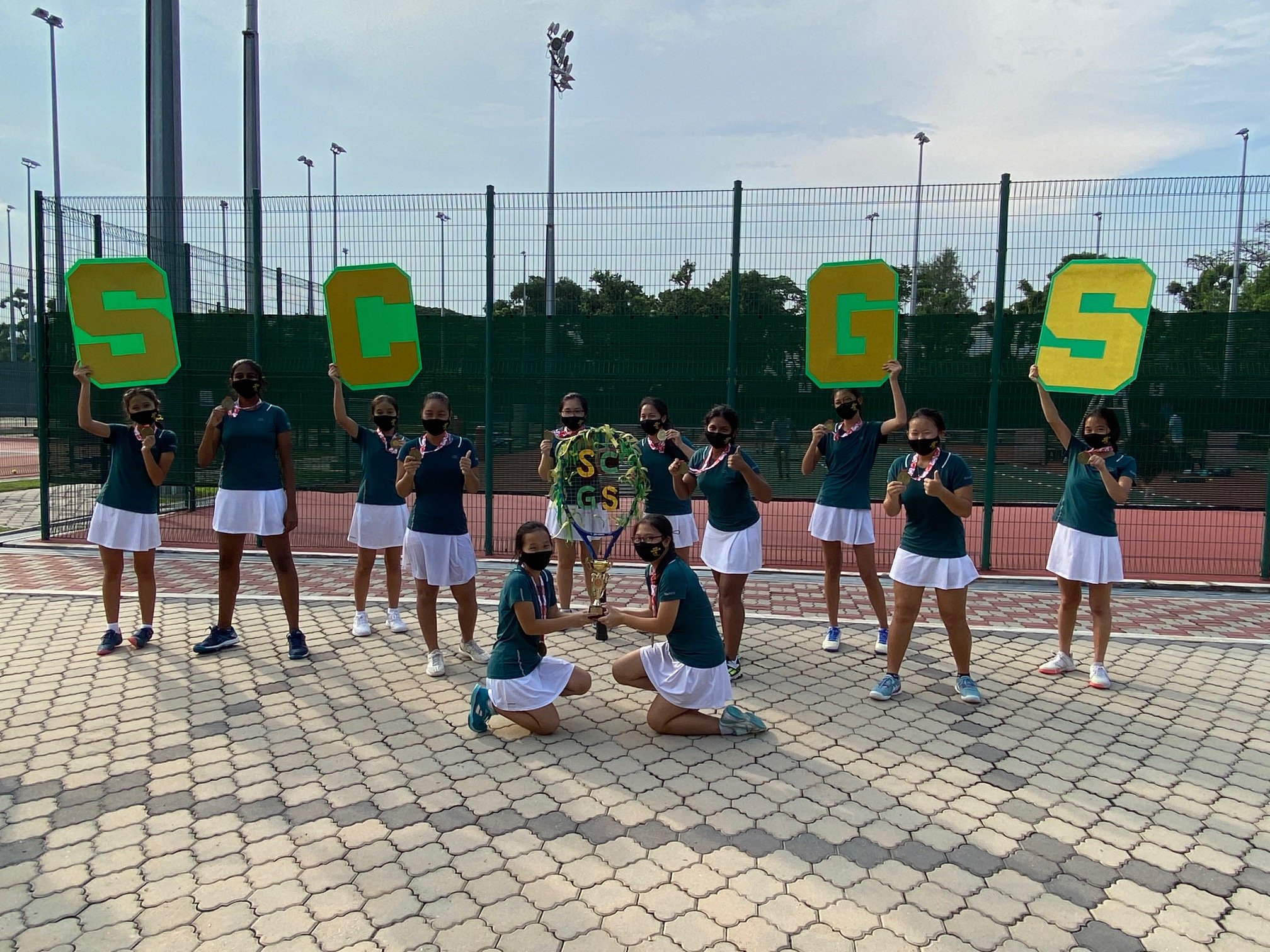 NSG B Div girls tennis final - winners SCGS-1