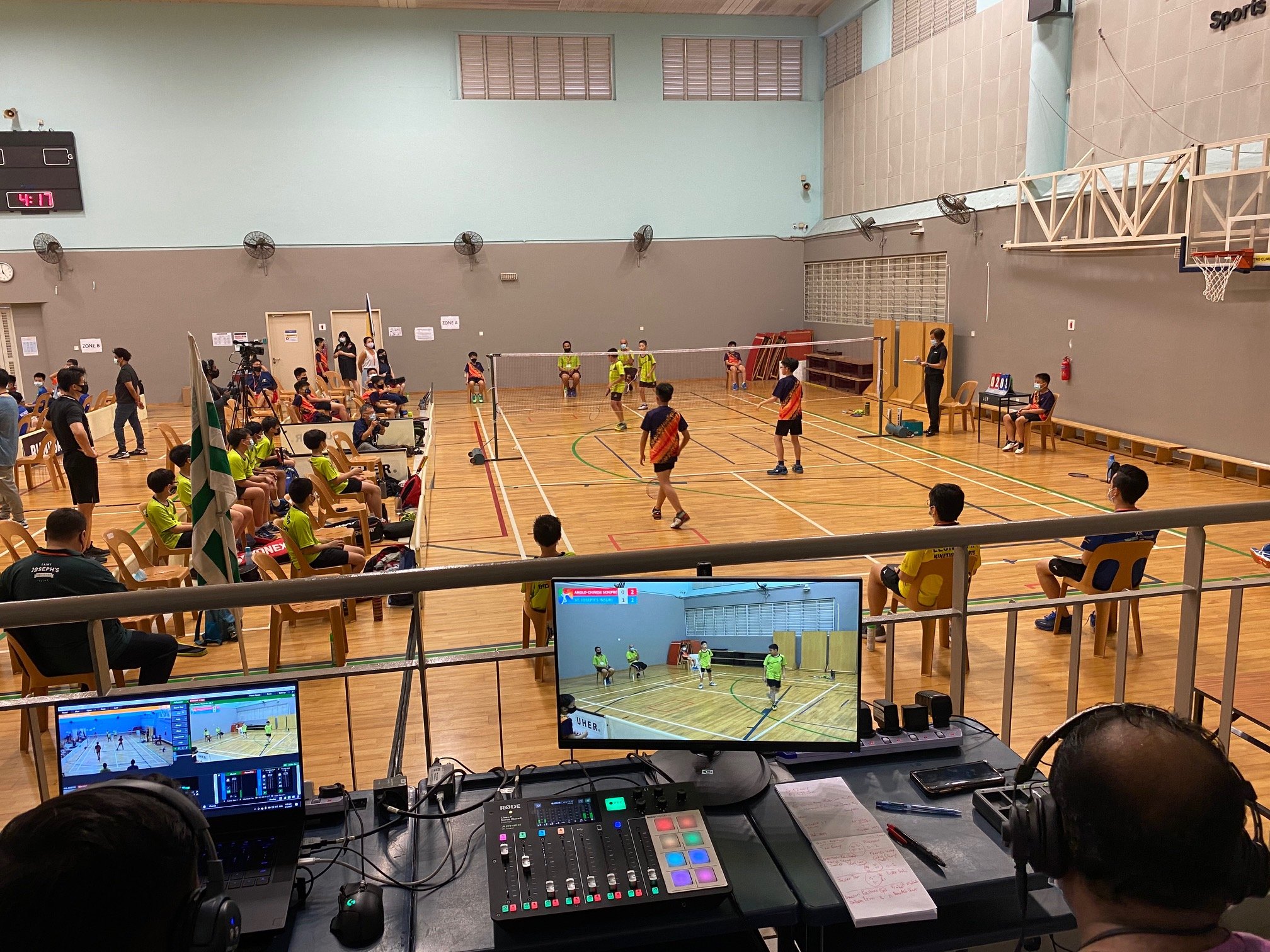 NSG Snr Div South Zone boys’ badminton_ SJI Junior (green) vs ACS Primary (orange) 4
