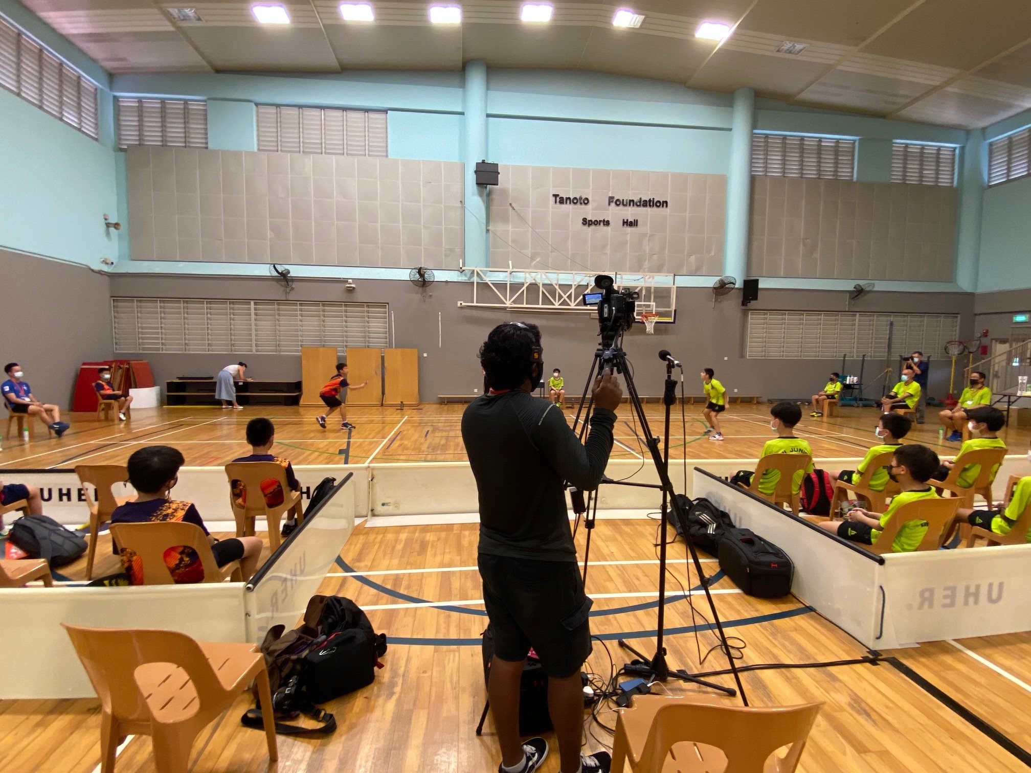 NSG Snr Div South Zone boys’ badminton_ SJI Junior (green) vs ACS Primary (orange)