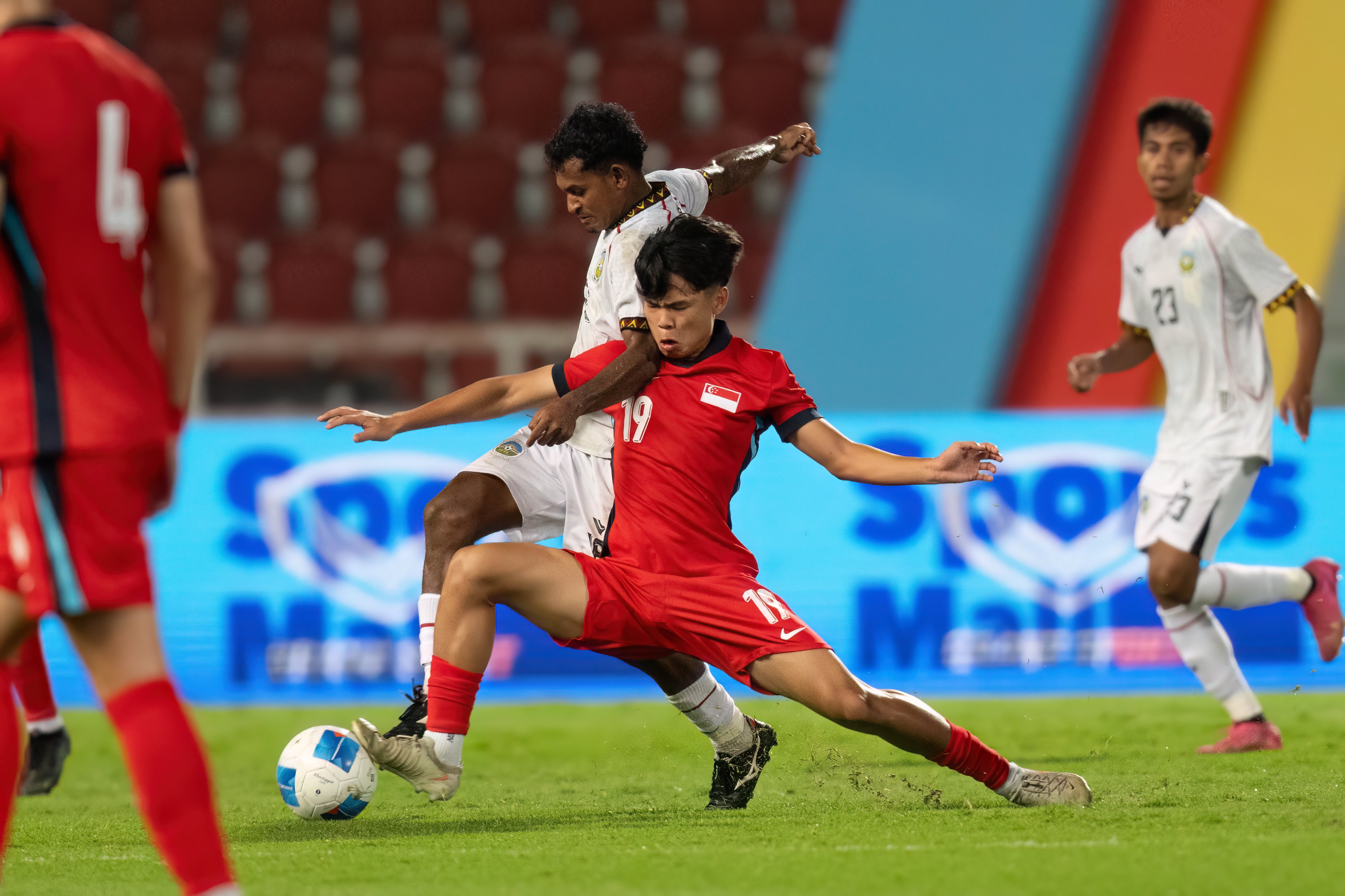 20251206_Football Men_WL-028