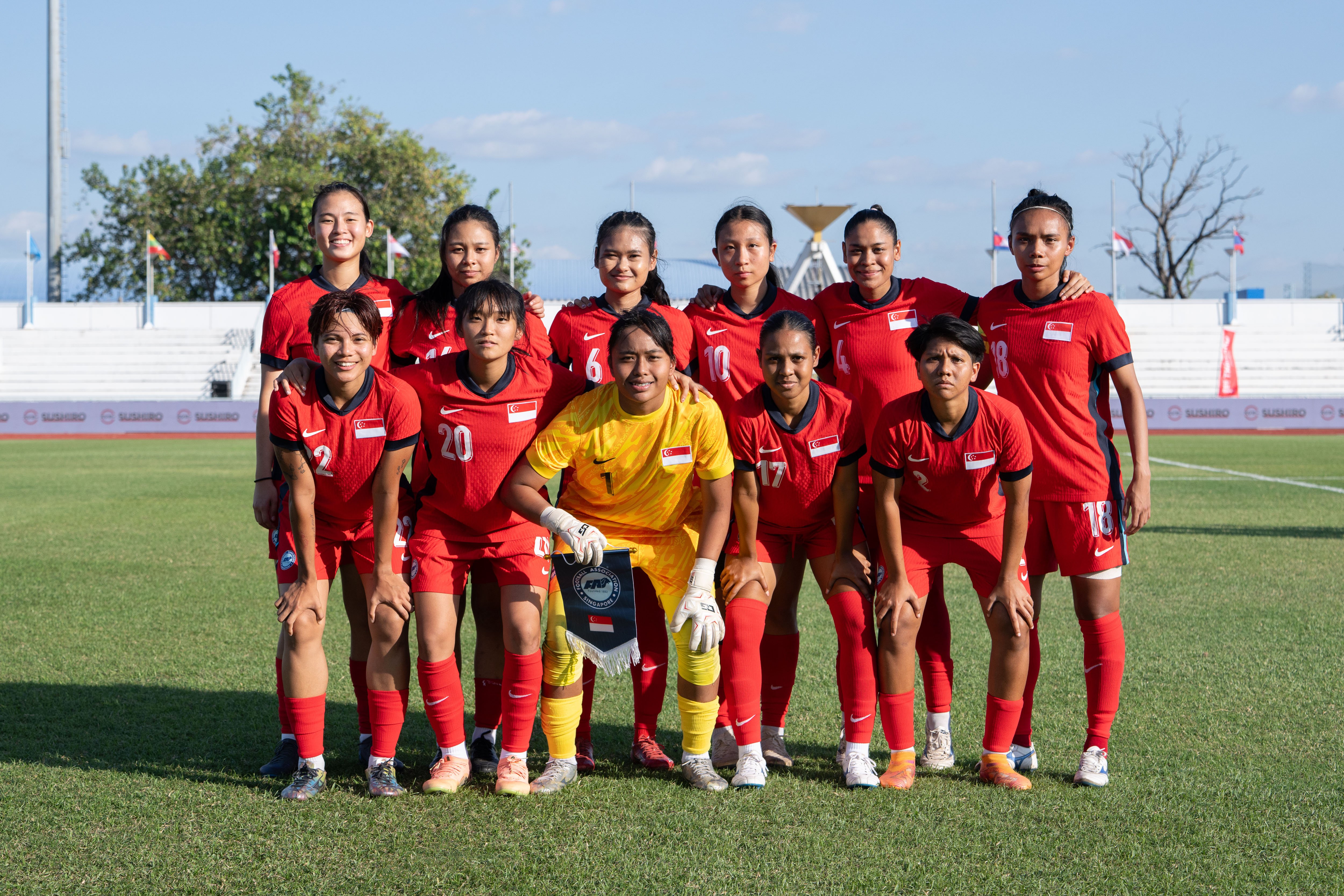 20251207_Football Women_WL_015