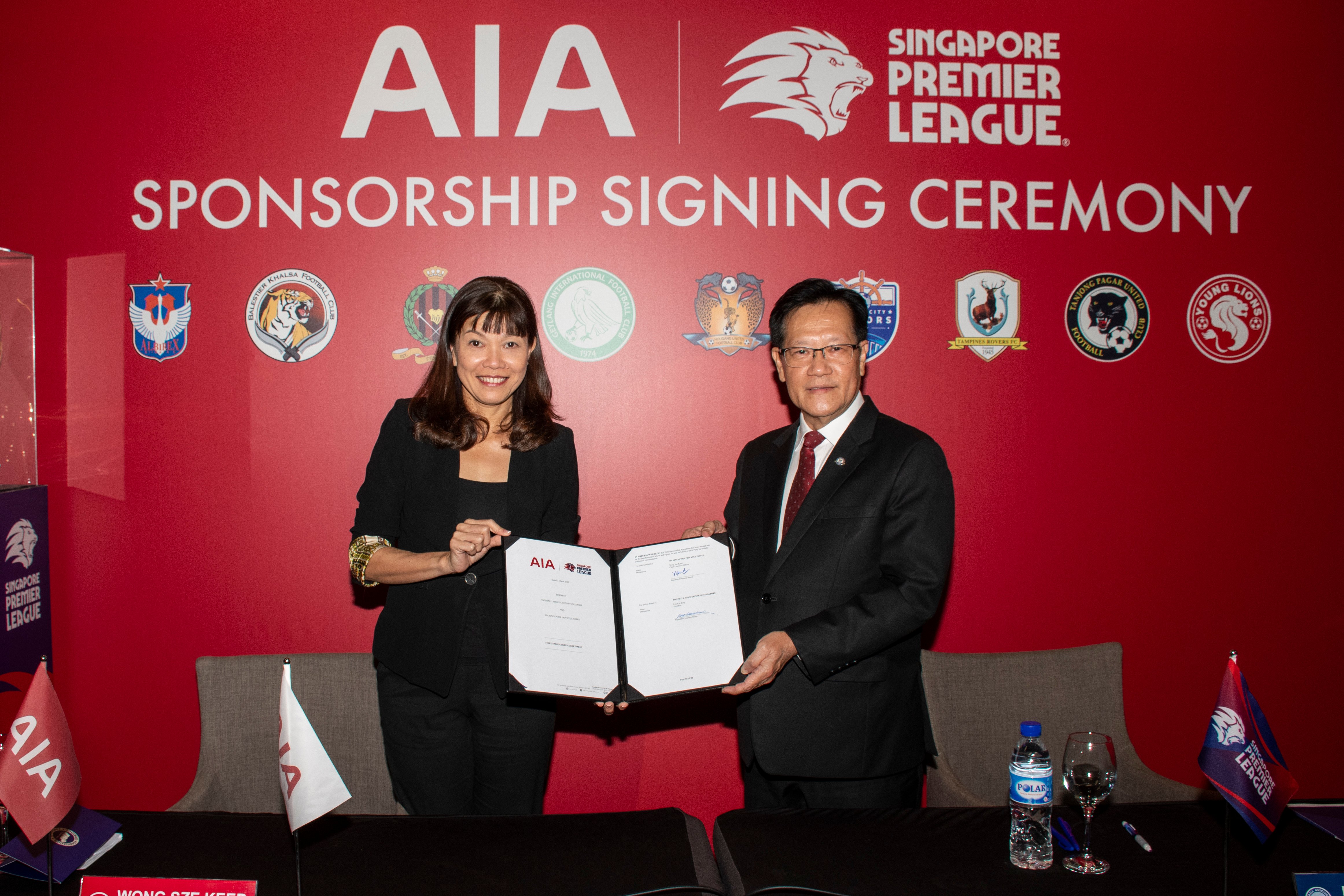 Wong Sze Keed (CEO, AIA Singapore) and Lim Kia Tong (President, FAS