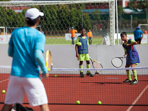 Tennis drill return serve